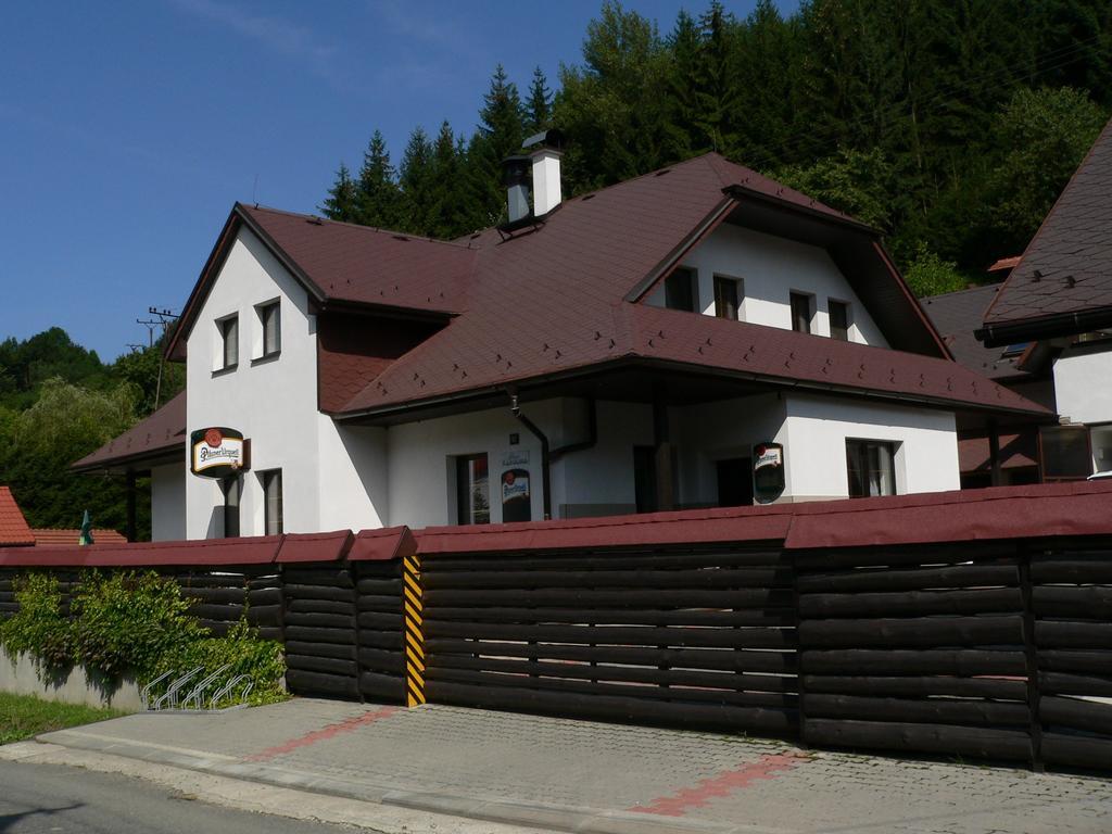 Pension Karolina Trnava Esterno foto