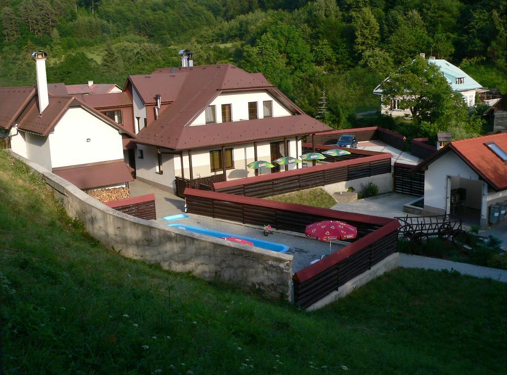 Pension Karolina Trnava Esterno foto
